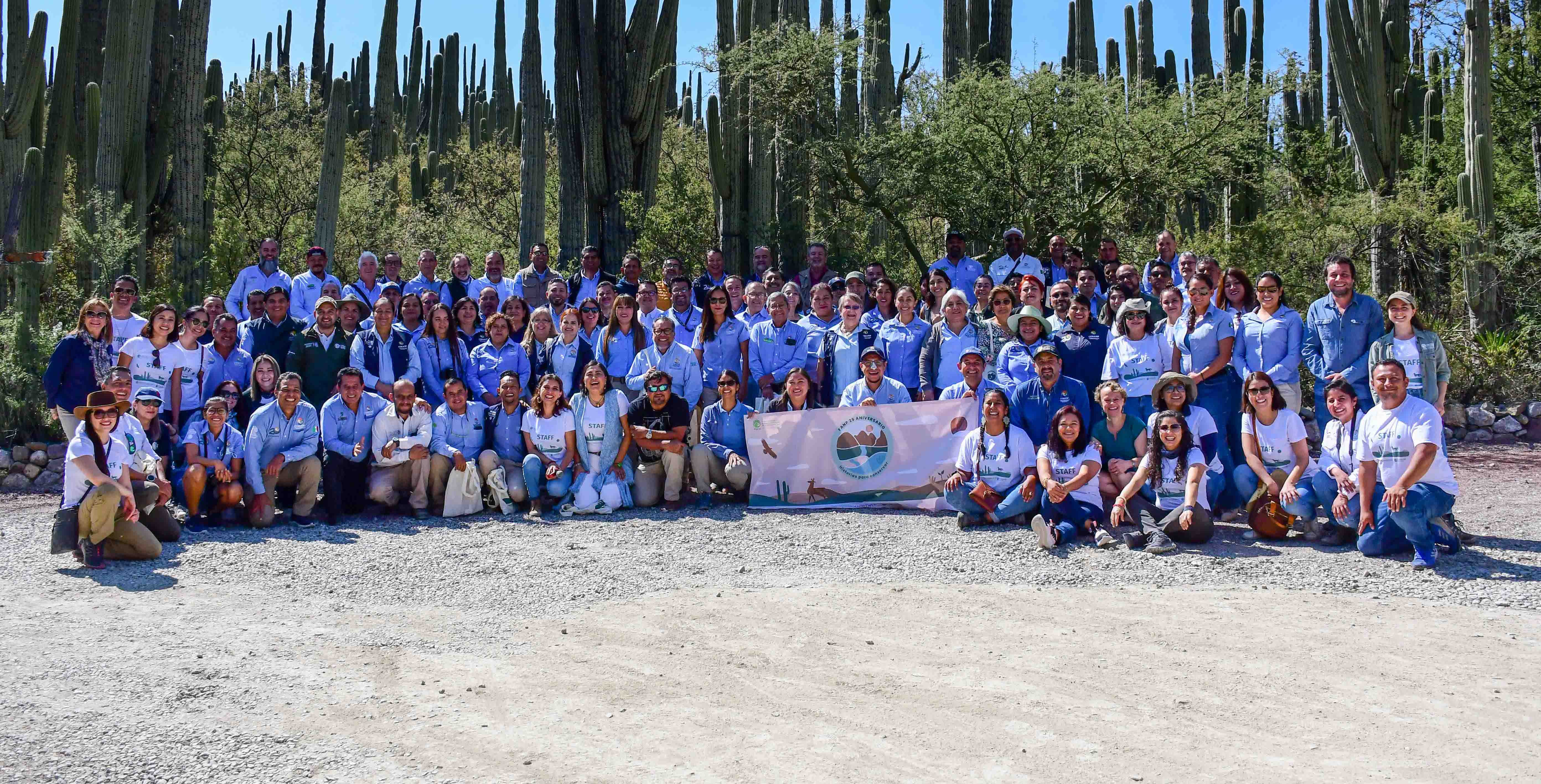 Participantes en la celebración de los 25 años del FANP